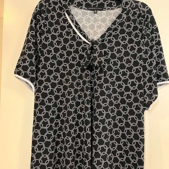 Tops - ADRIENNE VITTADINI Top Women's 3X Black White Front Tie Lightweight Blouse